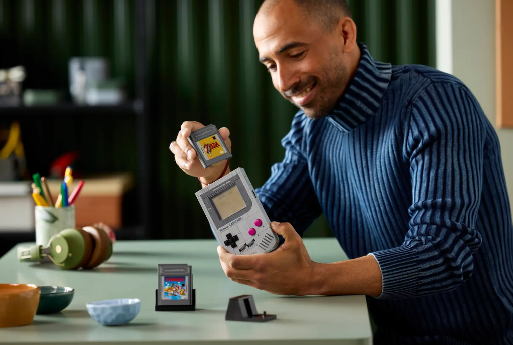GAME BOY