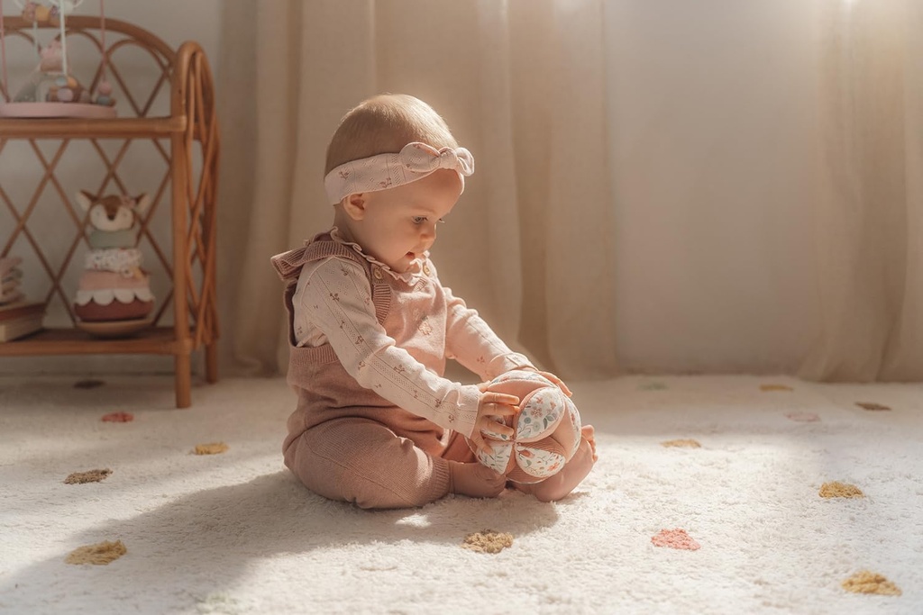 PELOTA MONTESSORI FAIRY GARD.