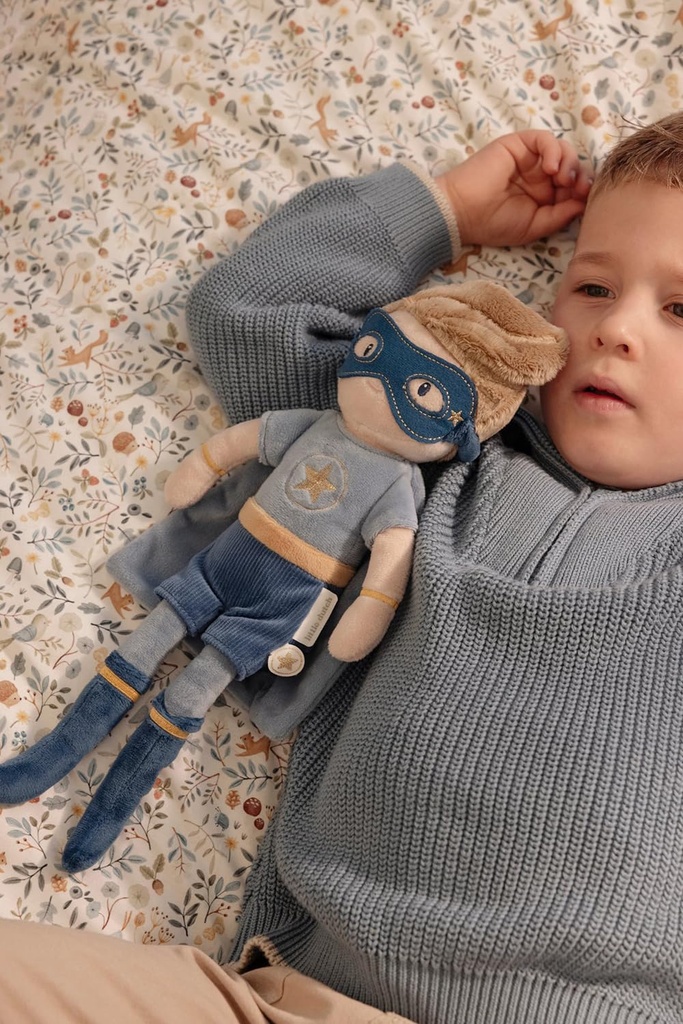 JIM SUPERHEROE MUÑECO