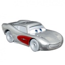 CARS 3 RAYO McQUEEN DE PASEO